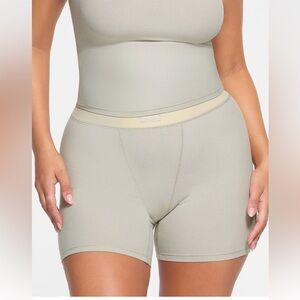 SKIMS Soft lounge boxer